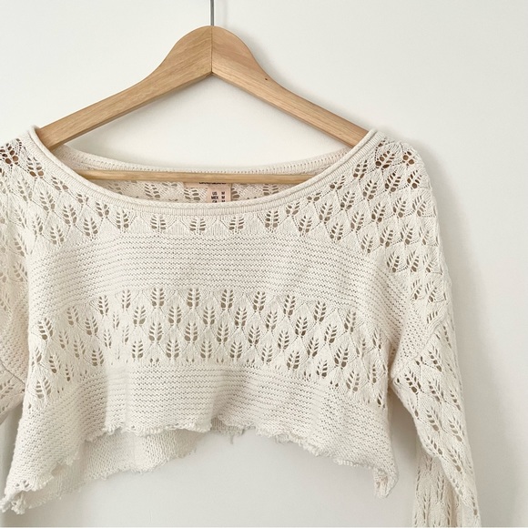 🌱2/$10 | DKNY Cropped Knit Sweater - Picture 2 of 4